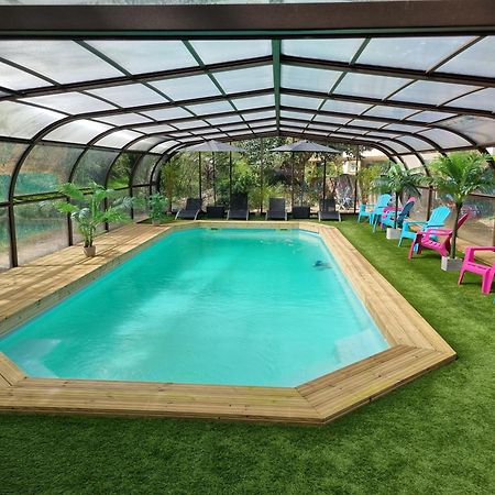 Les Chalets De Saumur, Piscine & Parc Boise, 100M Du Cadrenoir Zewnętrze zdjęcie