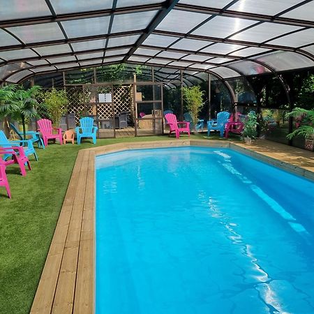 Les Chalets De Saumur, Piscine & Parc Boise, 100M Du Cadrenoir Zewnętrze zdjęcie