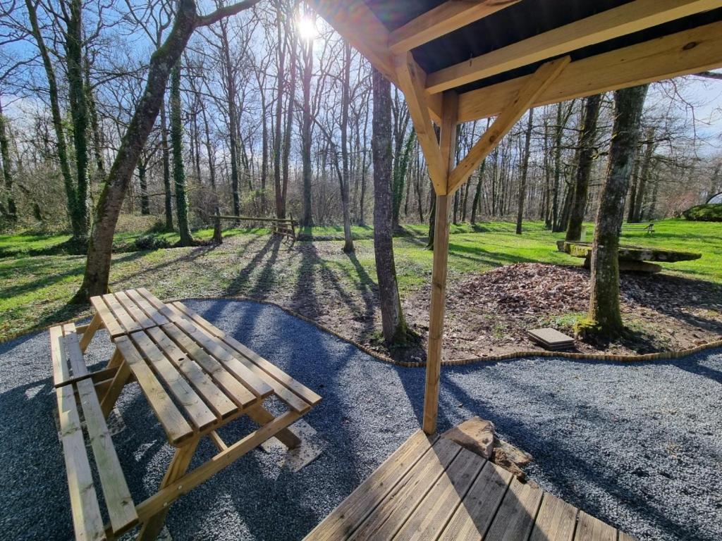 Les Chalets De Saumur, Piscine & Parc Boise, 100M Du Cadrenoir Zewnętrze zdjęcie