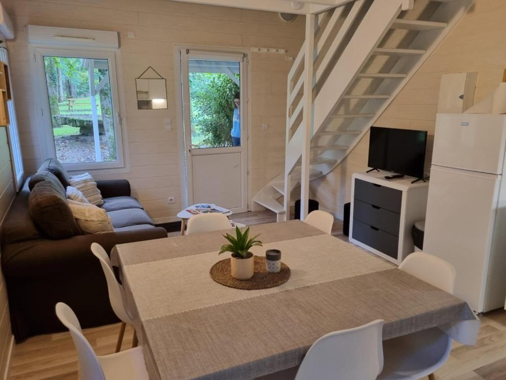 Les Chalets De Saumur, Piscine & Parc Boise, 100M Du Cadrenoir Pokój zdjęcie