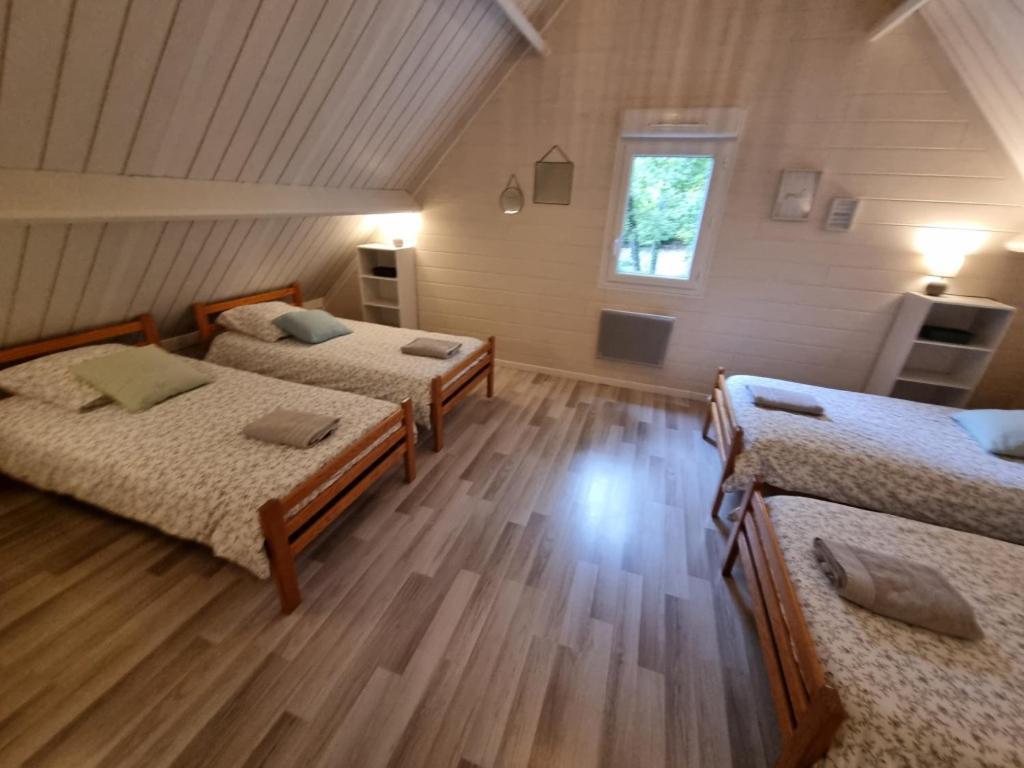 Les Chalets De Saumur, Piscine & Parc Boise, 100M Du Cadrenoir Zewnętrze zdjęcie