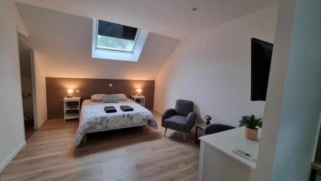 Les Chalets De Saumur, Piscine & Parc Boise, 100M Du Cadrenoir Zewnętrze zdjęcie