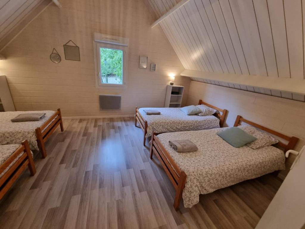 Les Chalets De Saumur, Piscine & Parc Boise, 100M Du Cadrenoir Zewnętrze zdjęcie