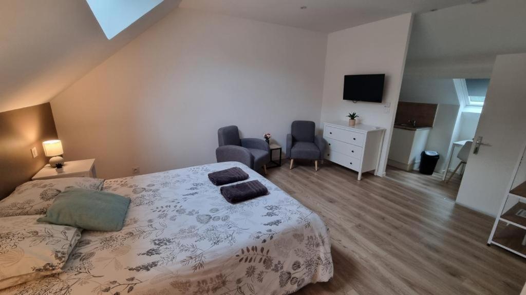 Les Chalets De Saumur, Piscine & Parc Boise, 100M Du Cadrenoir Zewnętrze zdjęcie