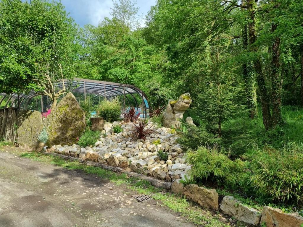 Les Chalets De Saumur, Piscine & Parc Boise, 100M Du Cadrenoir Zewnętrze zdjęcie