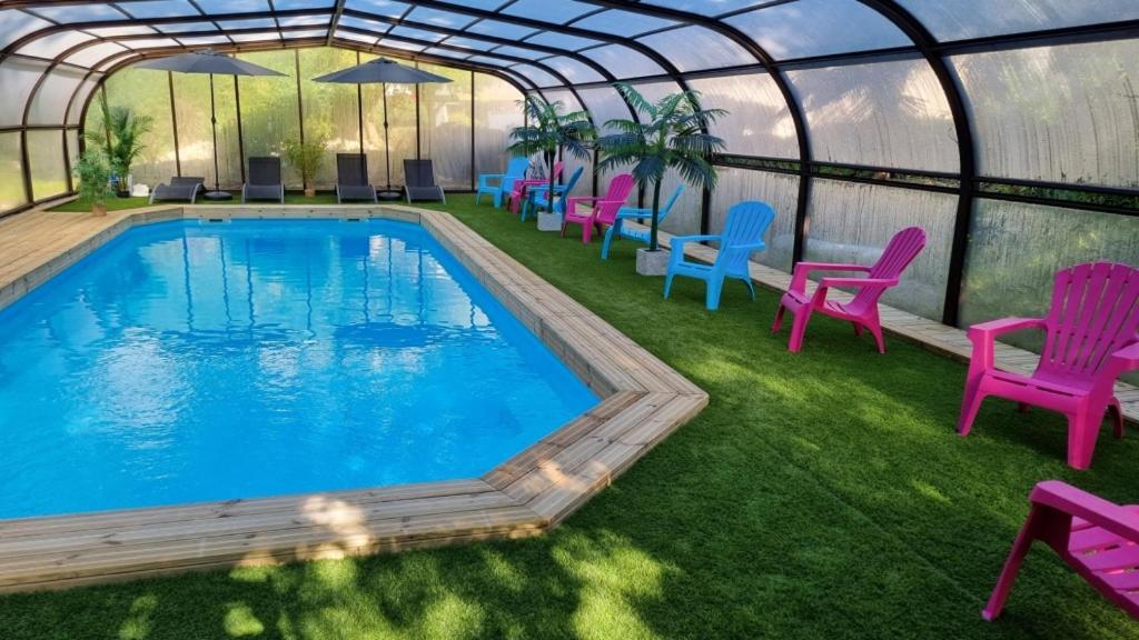 Les Chalets De Saumur, Piscine & Parc Boise, 100M Du Cadrenoir Zewnętrze zdjęcie