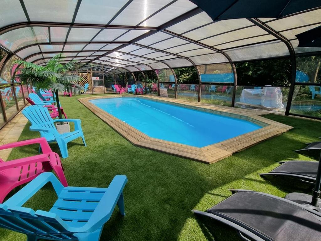 Les Chalets De Saumur, Piscine & Parc Boise, 100M Du Cadrenoir Zewnętrze zdjęcie
